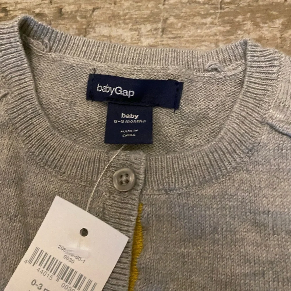 BabyGap Grey & Yellow Cardigan Sweater Size 0-3 Months